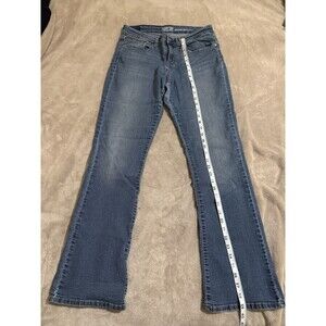Signature Levi Strauss Women’s Size 8 Modern Bootcut Jeans